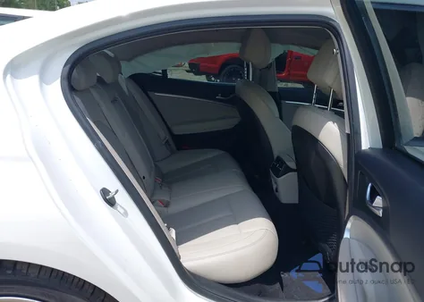 2021 Genesis G70 2.0T Rwd z USA, uszkodzony, nr VIN KMTG64LA2MU074982